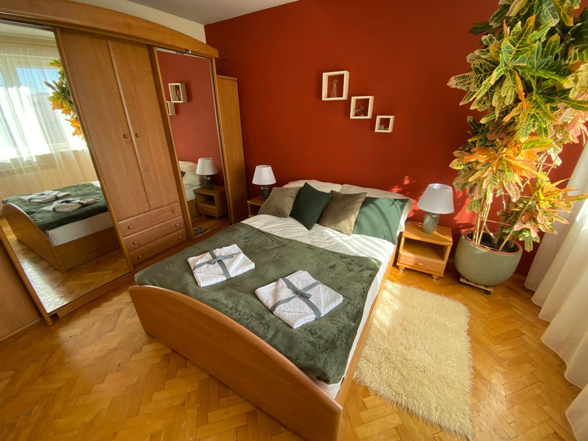 Przytulny Dom Pod Jabloniami Przy Targach Kielce Villa ภายนอก รูปภาพ